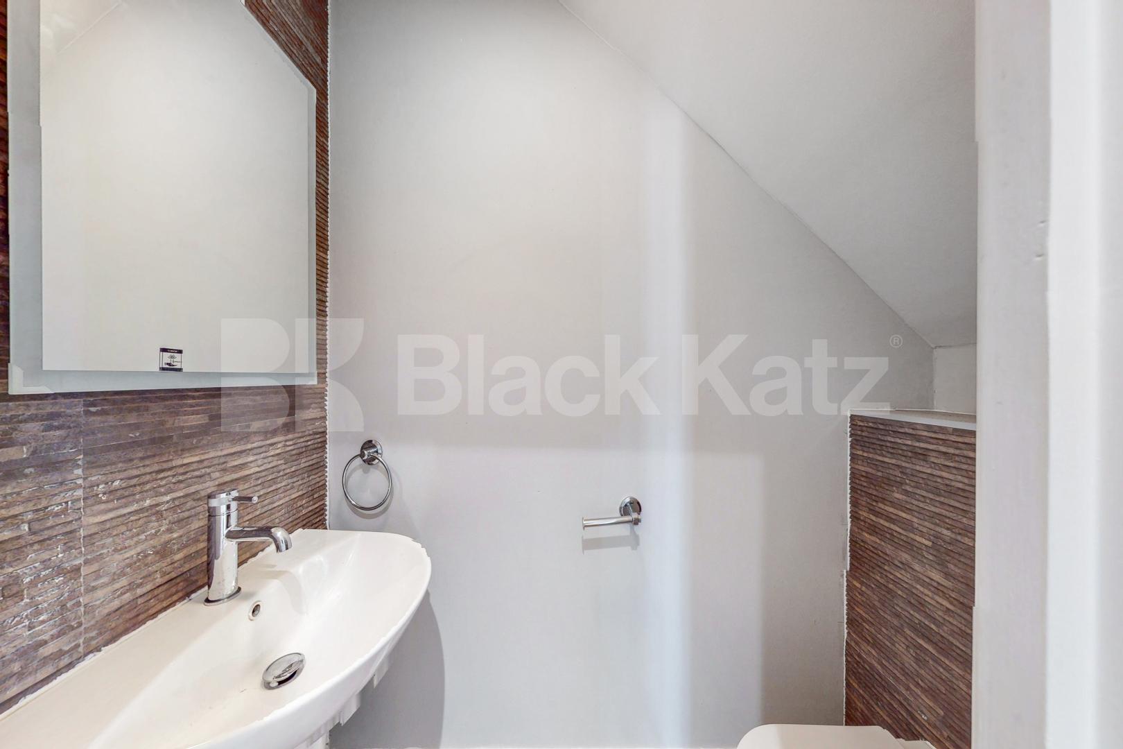 Period charm with contemporary living in Belgravia   Cobham Court Chester Close, Belgravia 